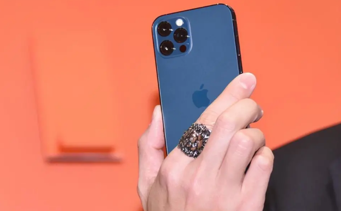 孝昌苹果手机维修分享iPhone12系列重启方法教程 